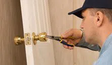 City Locksmith Services Fort Myers, FL 239-214-2893 - 6-Locks-Replace